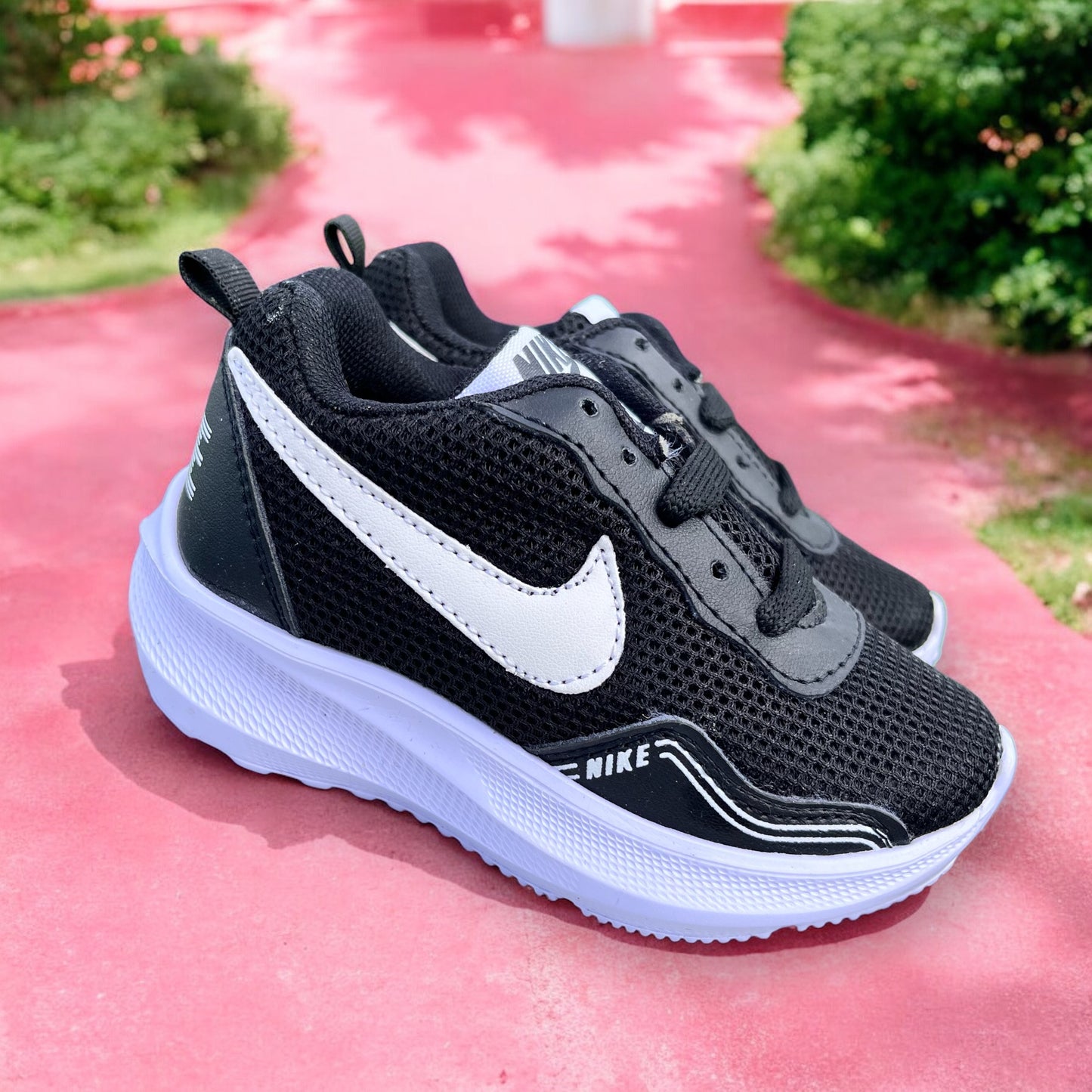 Nike Soft Black