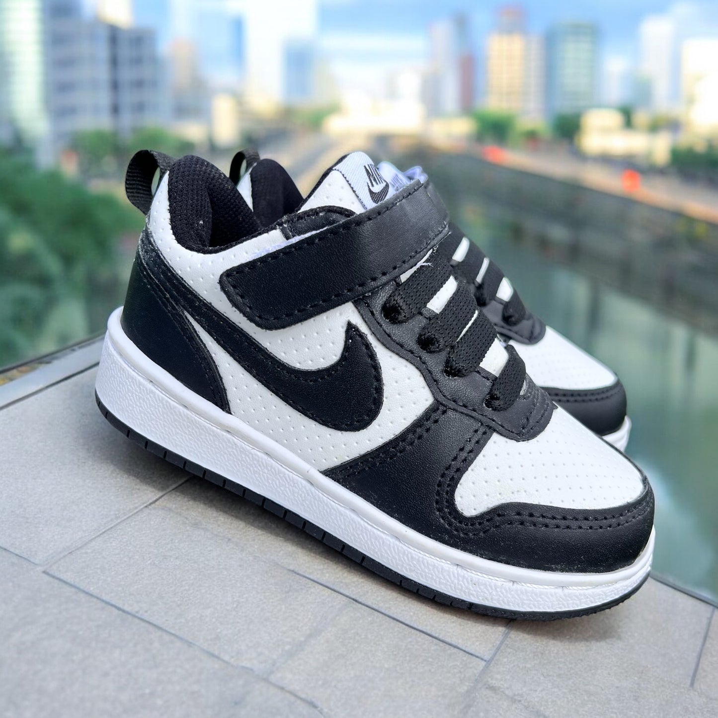 Nike Court Panda