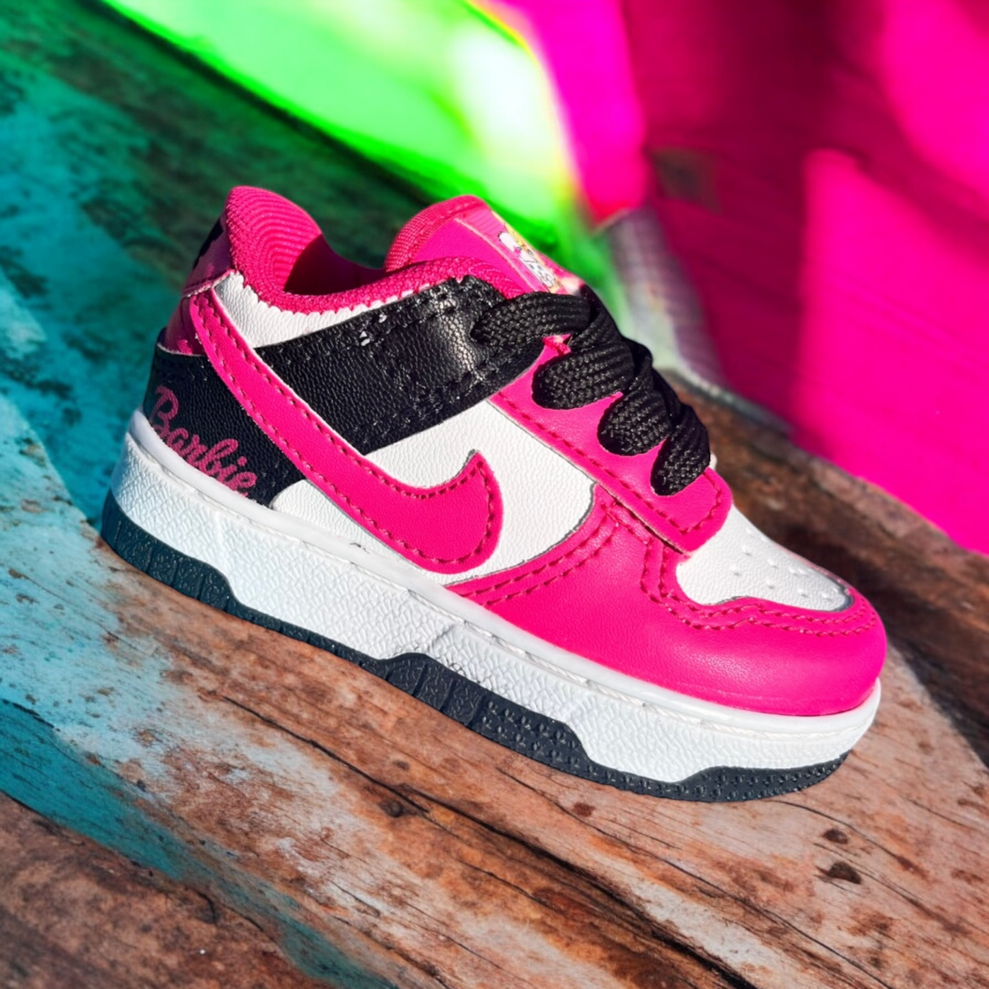 Nike Sb Dunk Barbie Fuchsia