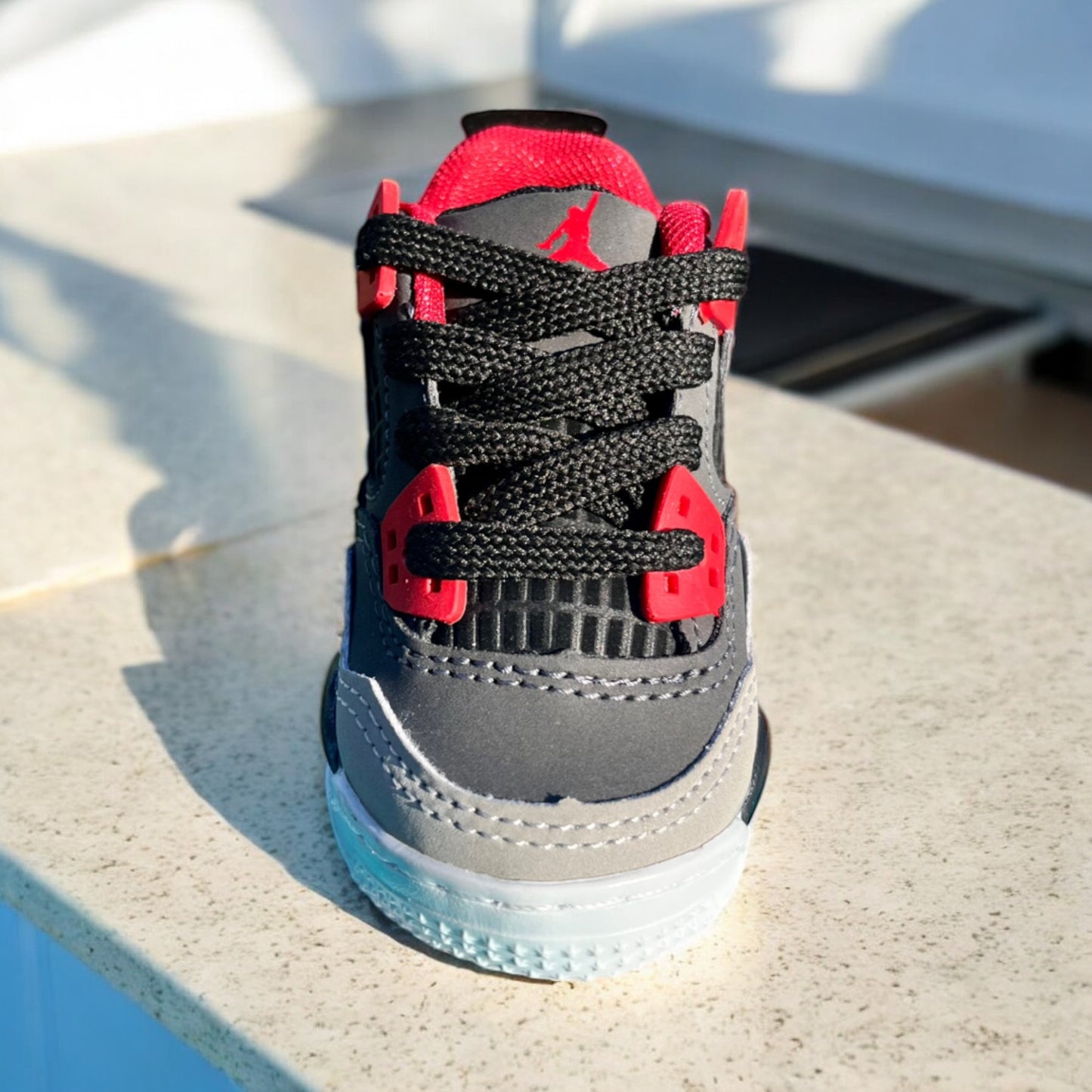 Jordan 4 Red Gray