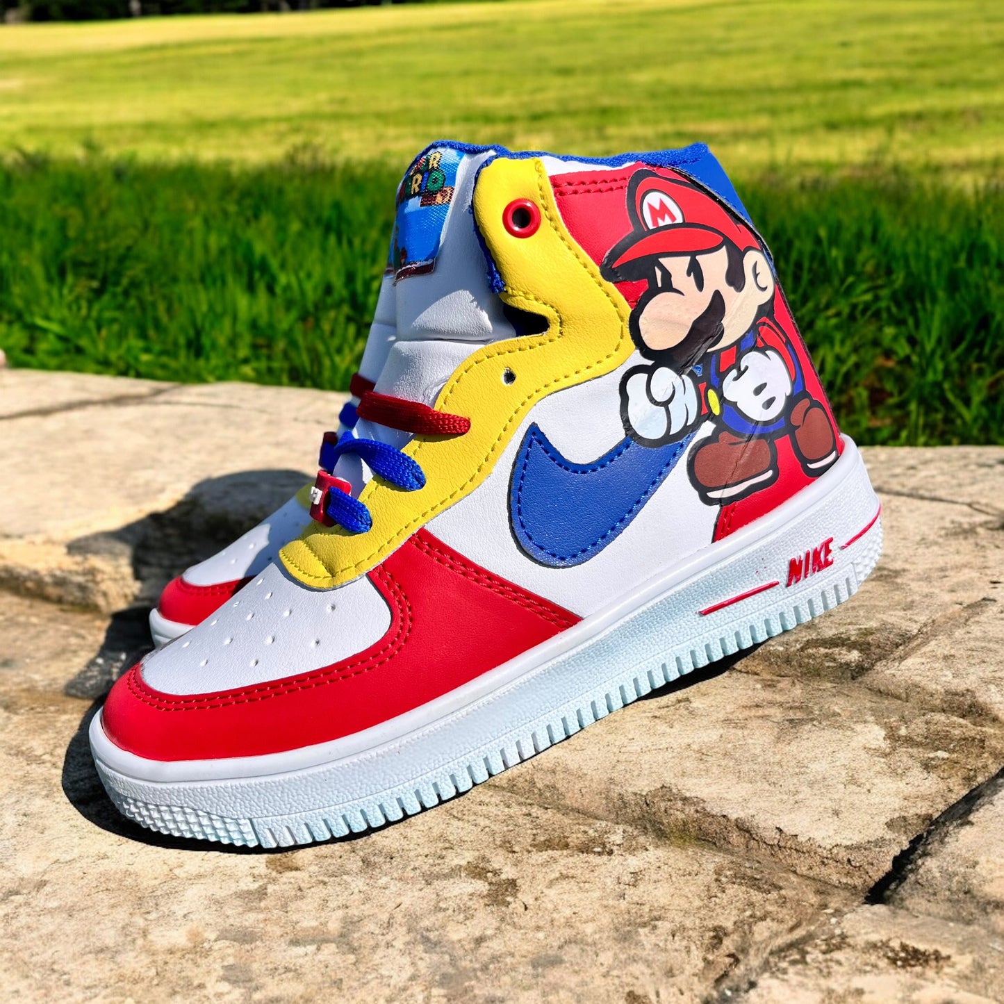 Nike AF1 Mid Super Mario