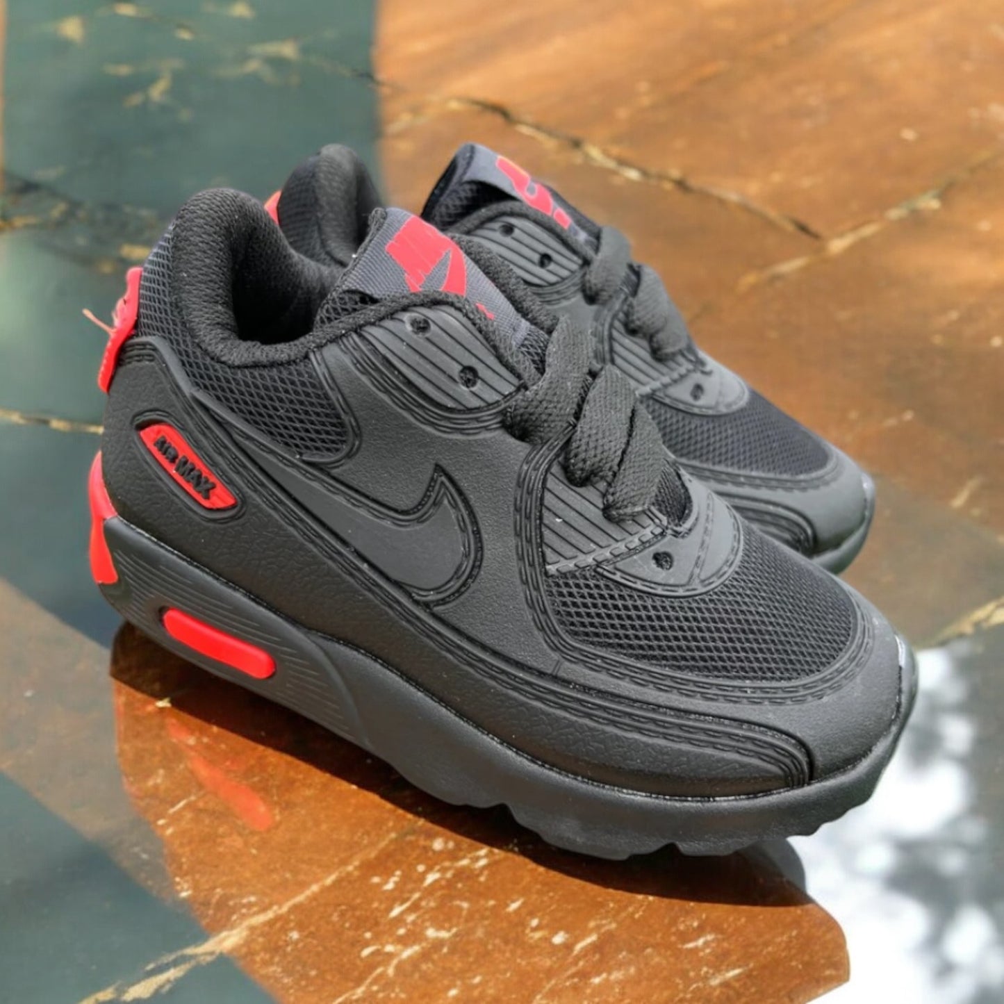 Nike Air Max Black Red