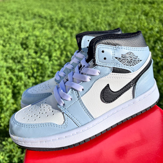 Jordan 1 High OG Sky Blue (Adult)