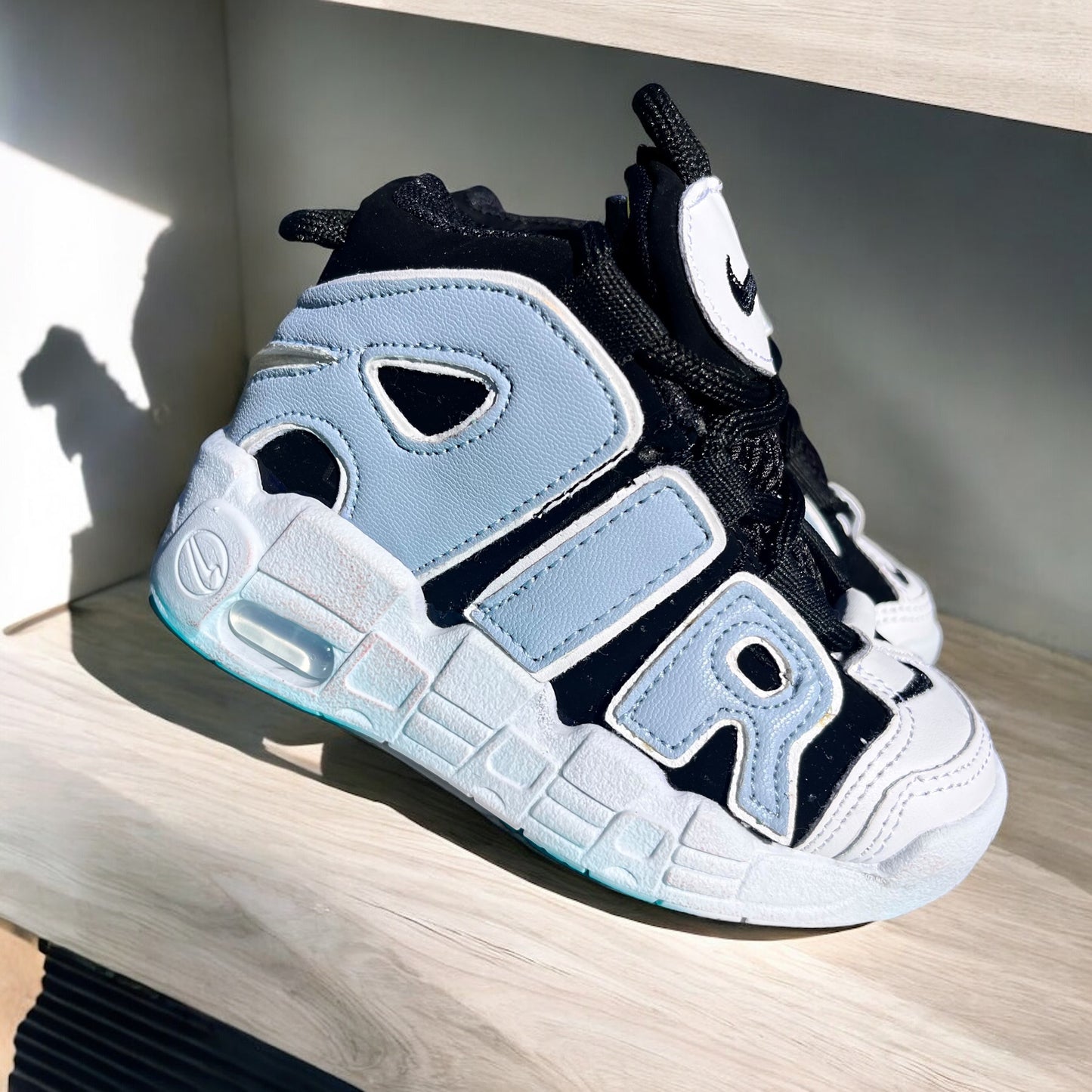 Nike Uptempo Blast