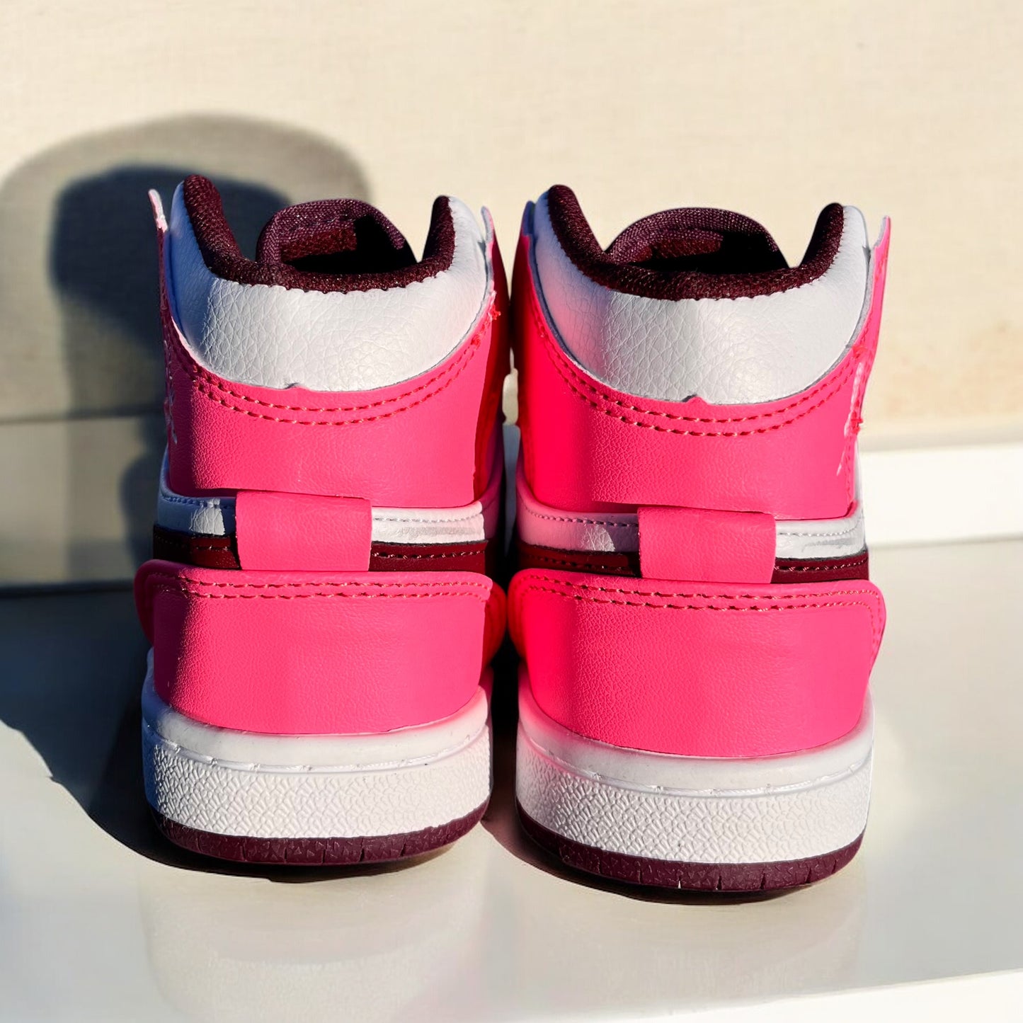 Jordan 1 Pink Glow