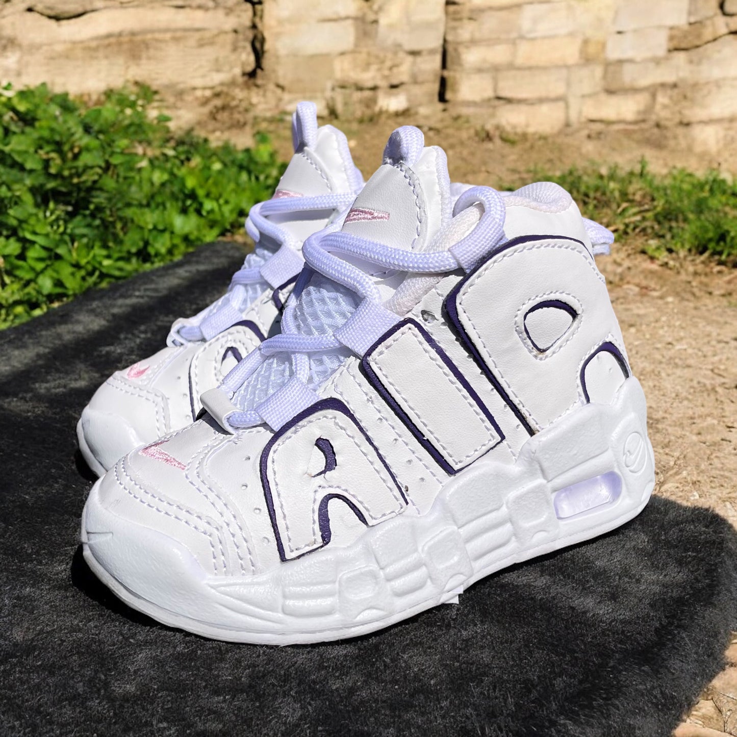 Nike Uptempo White Pink