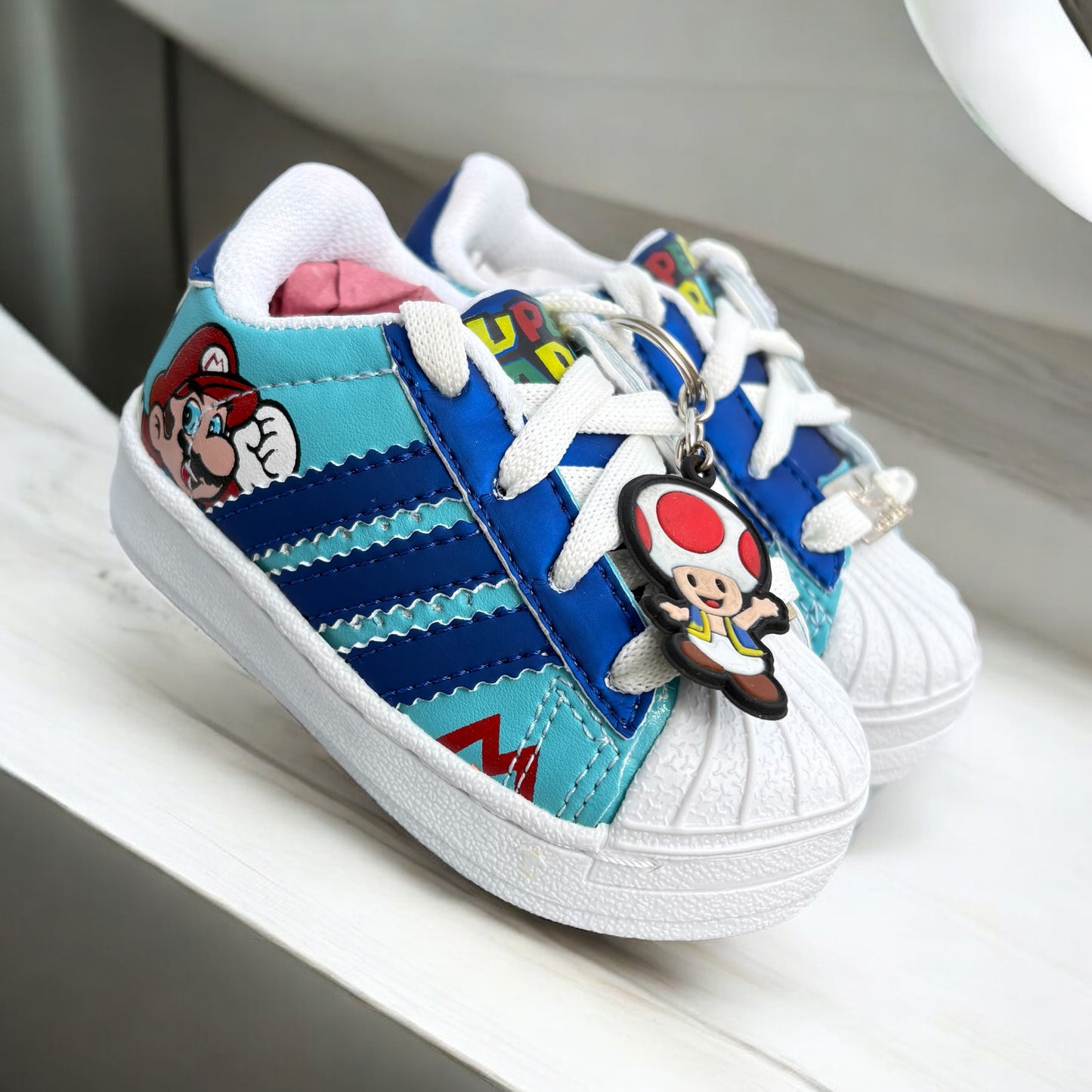 Adidas Mario Bros Conchita