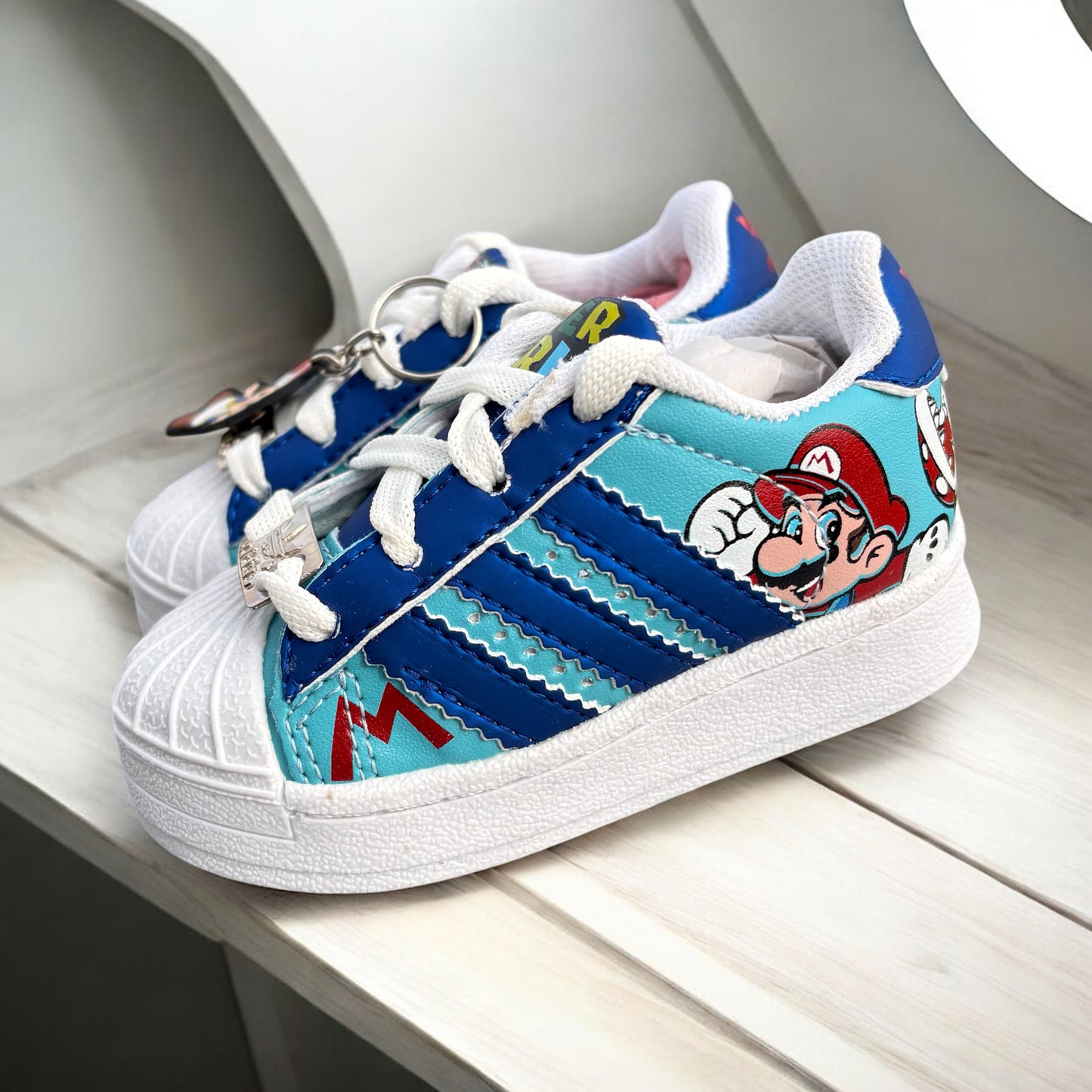 Adidas Mario Bros Conchita